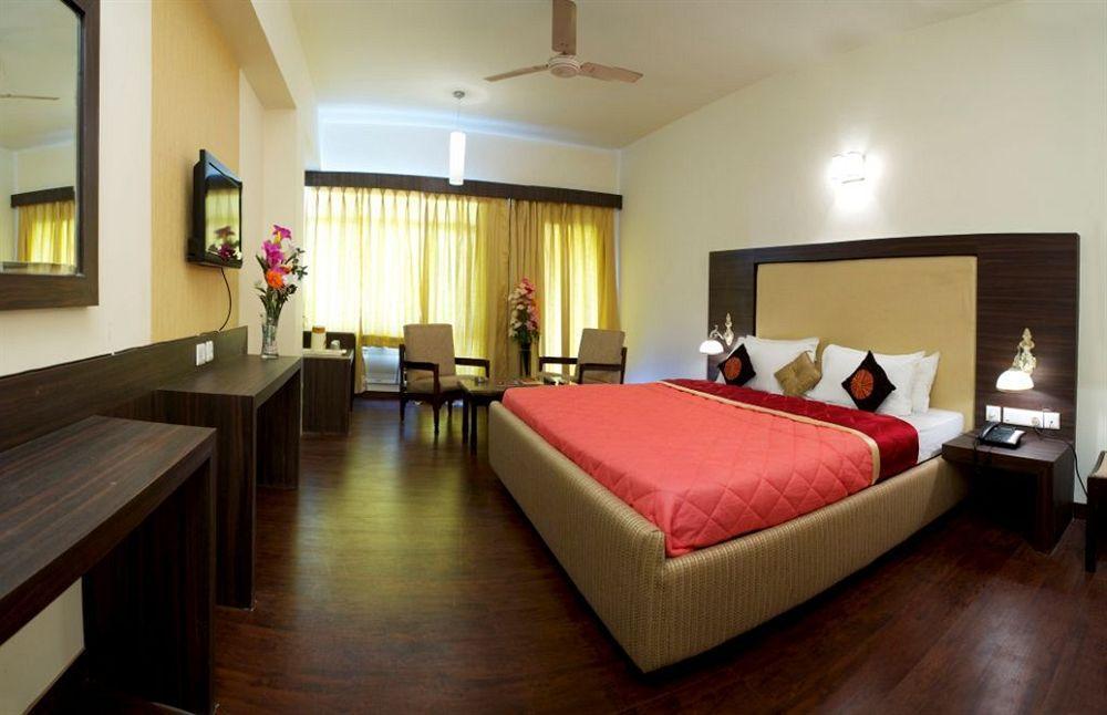 Hotel Mandakini Jaya International Гайдарабад Номер фото